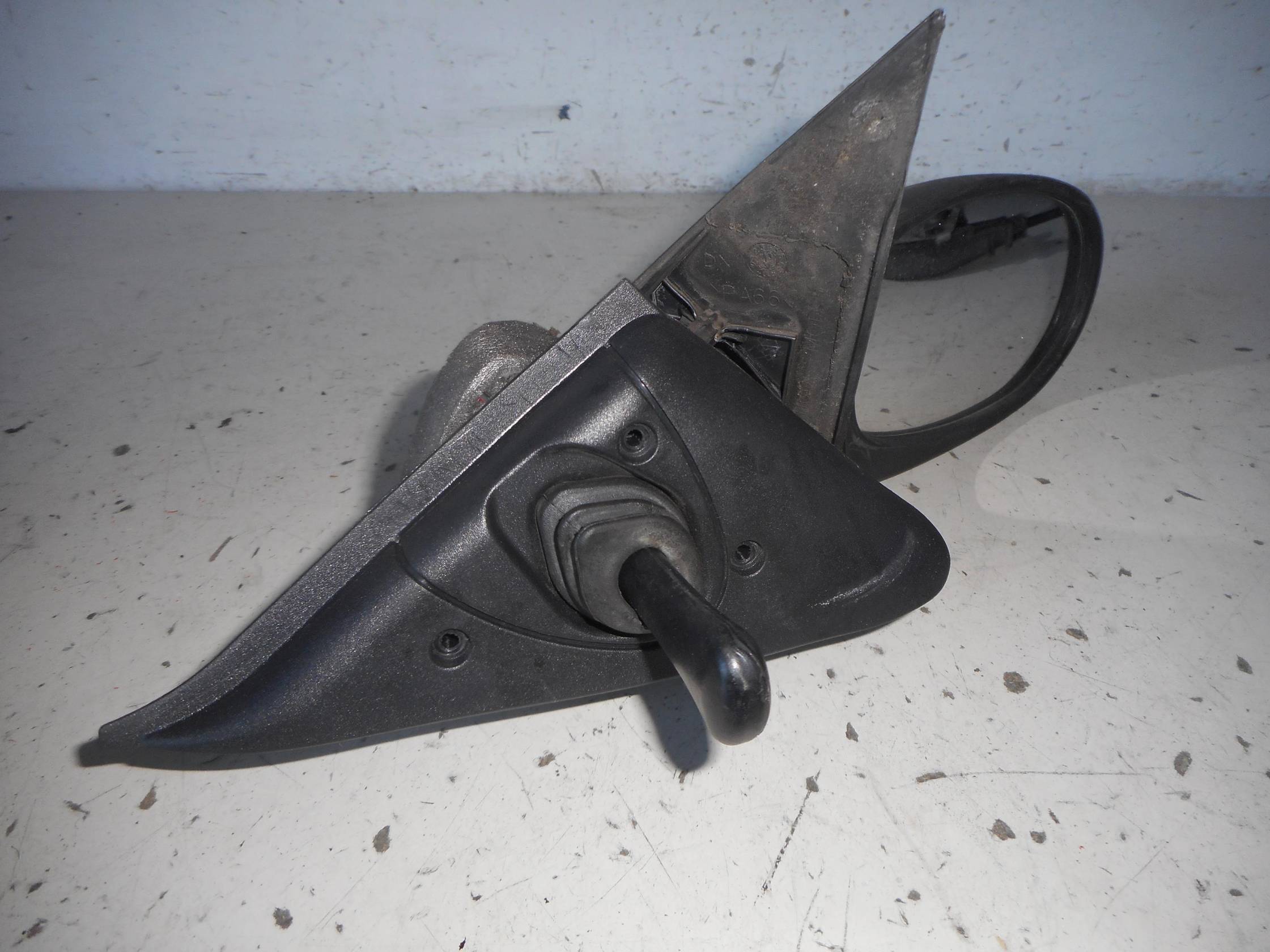 Retrovisore est. dx.